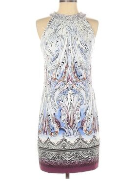 Perfect for Summer Cruise! WHBM
Sleeveless perfect silhouette dress!